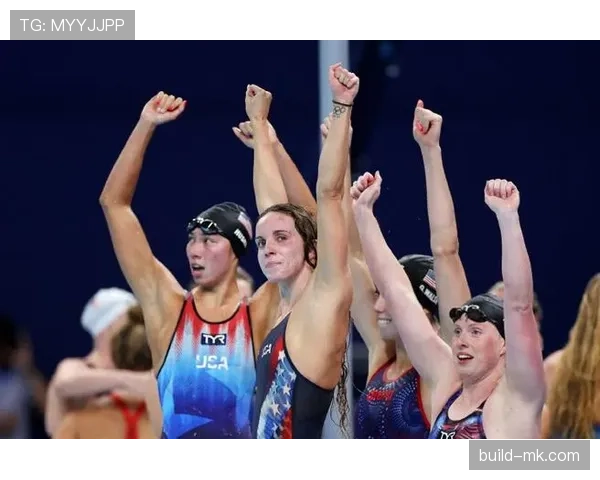 汤普森领军美国队4x100米混合泳摘金 再展接力霸主实力