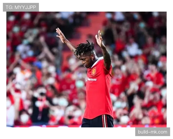 曼联战术混乱加剧，阵容老化危机爆发，滕哈格治下“豪门”地位岌岌可危！